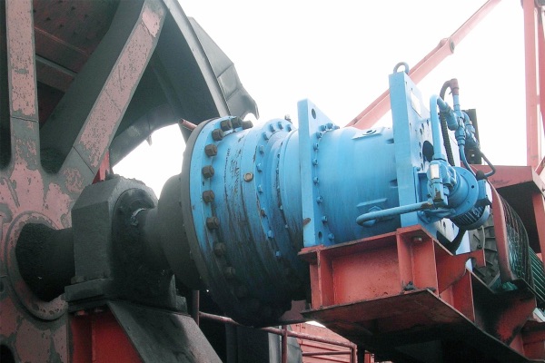 浅析水泥行业齿轮设备对润滑油的要求