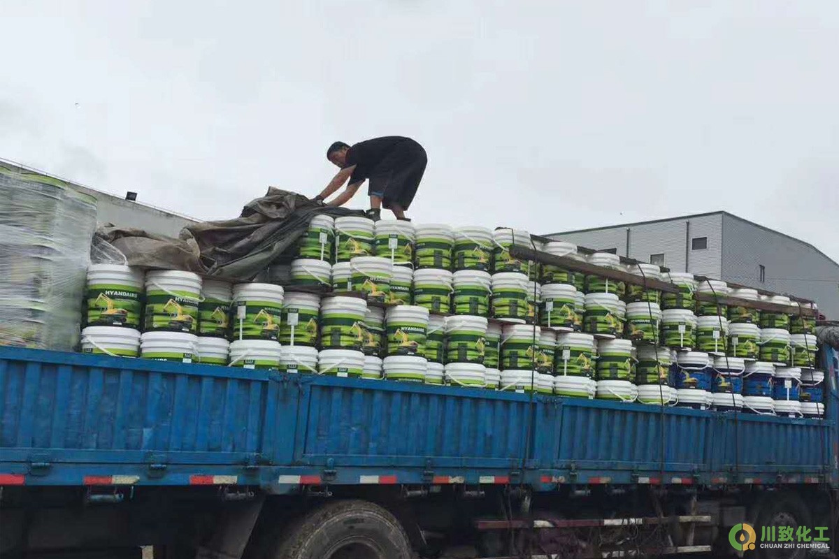 抗磨液压油大货装车